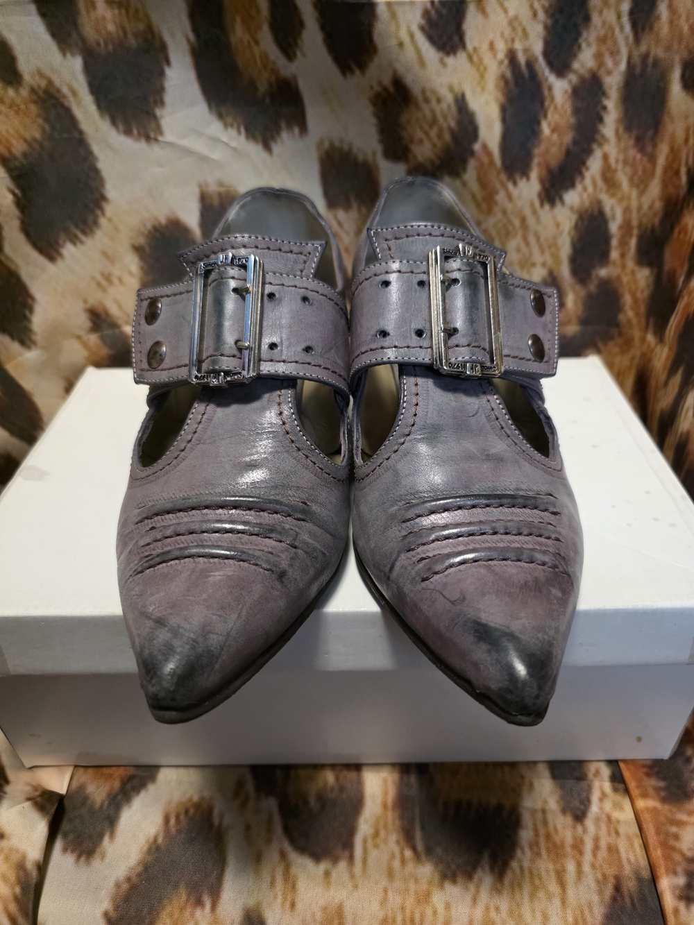 John Fluevog Truth PILGRIM Buckled Victorian Loafers - Size 7.5